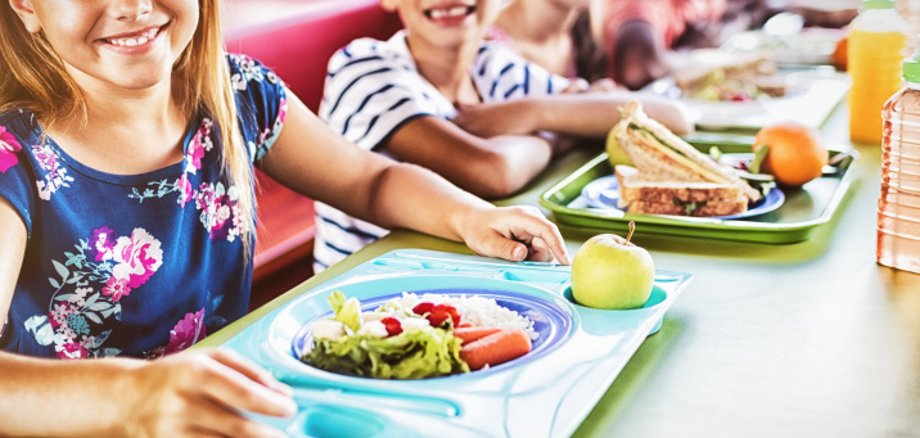 Children eating at the canteen
